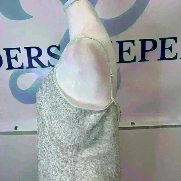 Express Women’s dressy tank top - Picture 4 of 6